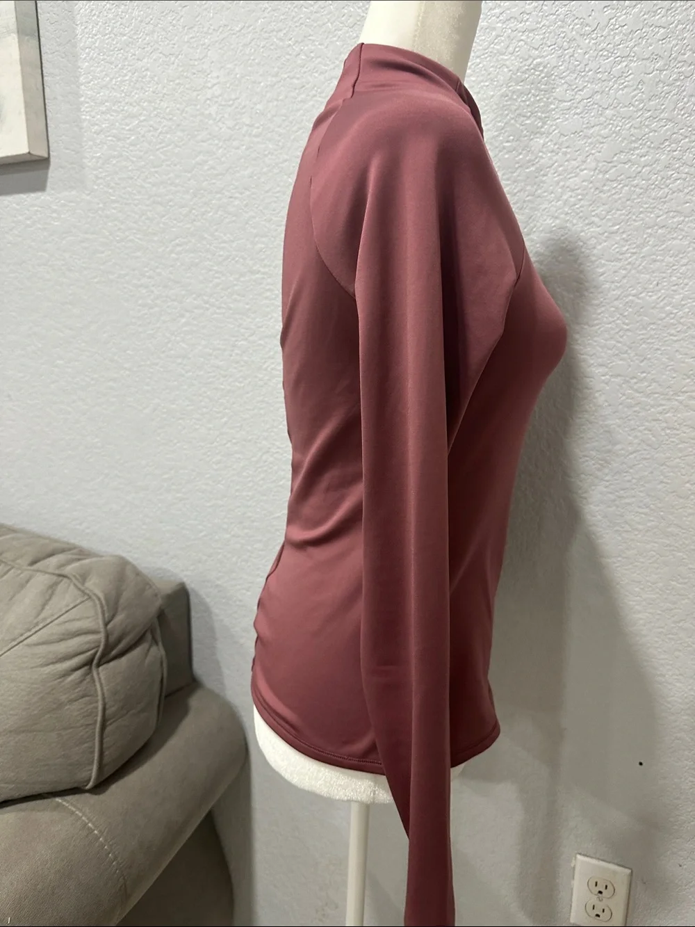 ALO Yoga Long Sleeve Zip Mock Neck Top - Dusty Rose